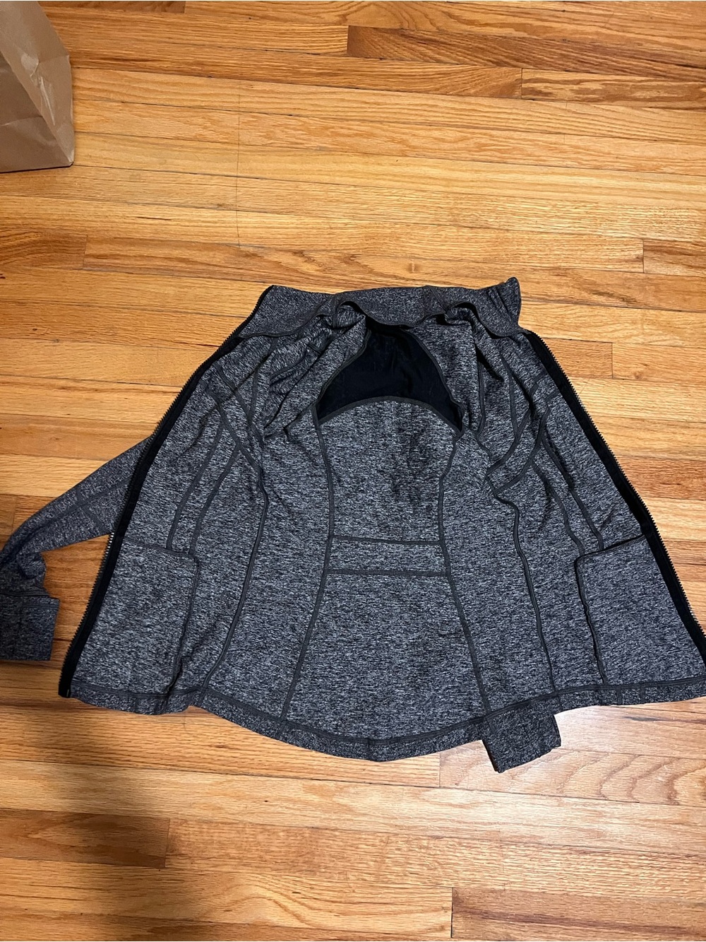 Lululemon jacket - Picture 4 of 8